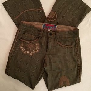 “TWO TEN TEN FIVE” Women’s Pants/Jeans